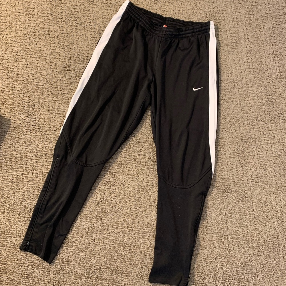 Nike men’s Dri-fit pants